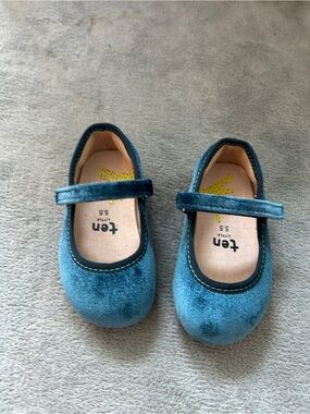 Ten Little Velvet Mary Jane Flats Teal Kids Size 5.5 EUC